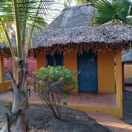 Hotel Pez De Oro Monterrico Dış mekan fotoğraf