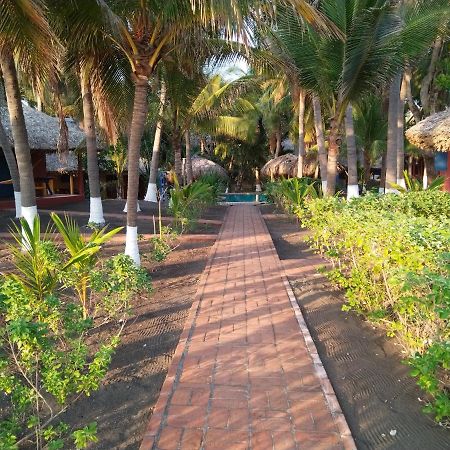 Hotel Pez De Oro Monterrico Dış mekan fotoğraf