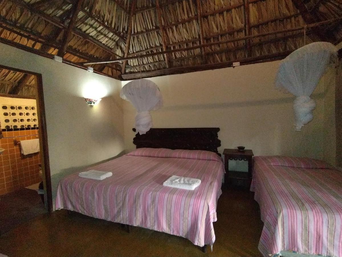 Hotel Pez De Oro Monterrico Dış mekan fotoğraf